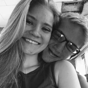 Meet your Posher, Kenzie